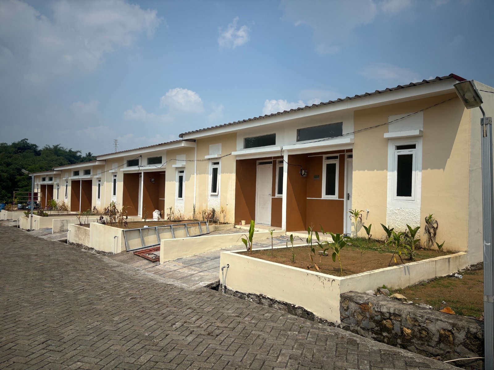 Rumah 27/60